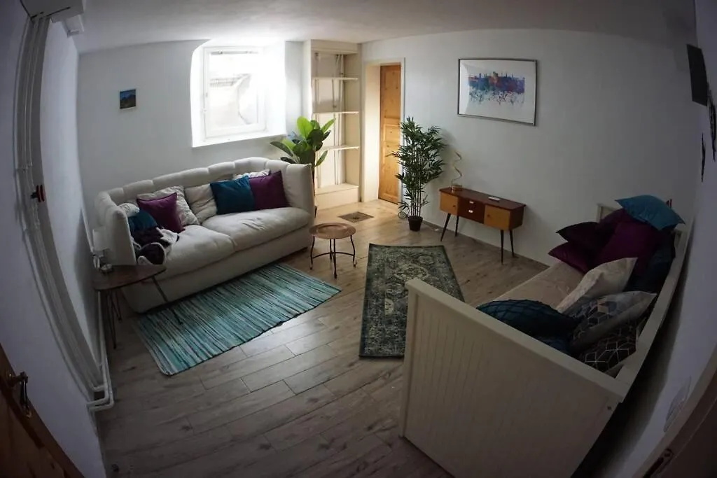Grosszuegige 185M2-Altbauwohnung In Bestlage 7Zimmer-2Baeder-2Kuechen-2Wcs Hamburg-Harburg 0*,