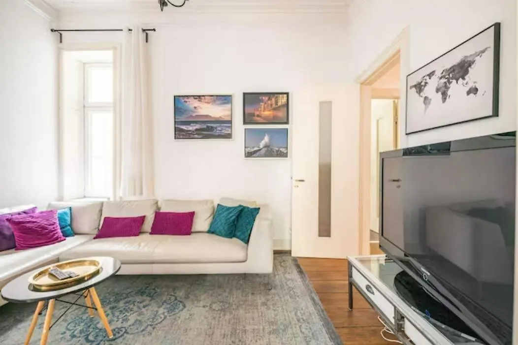 Grosszuegige 185M2-Altbauwohnung In Bestlage 7Zimmer-2Baeder-2Kuechen-2Wcs Hamburg-Harburg 0*,