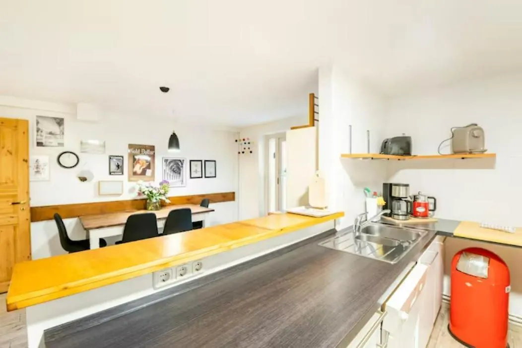 Grosszuegige 185M2-Altbauwohnung In Bestlage 7Zimmer-2Baeder-2Kuechen-2Wcs Hamburg-Harburg 0*,