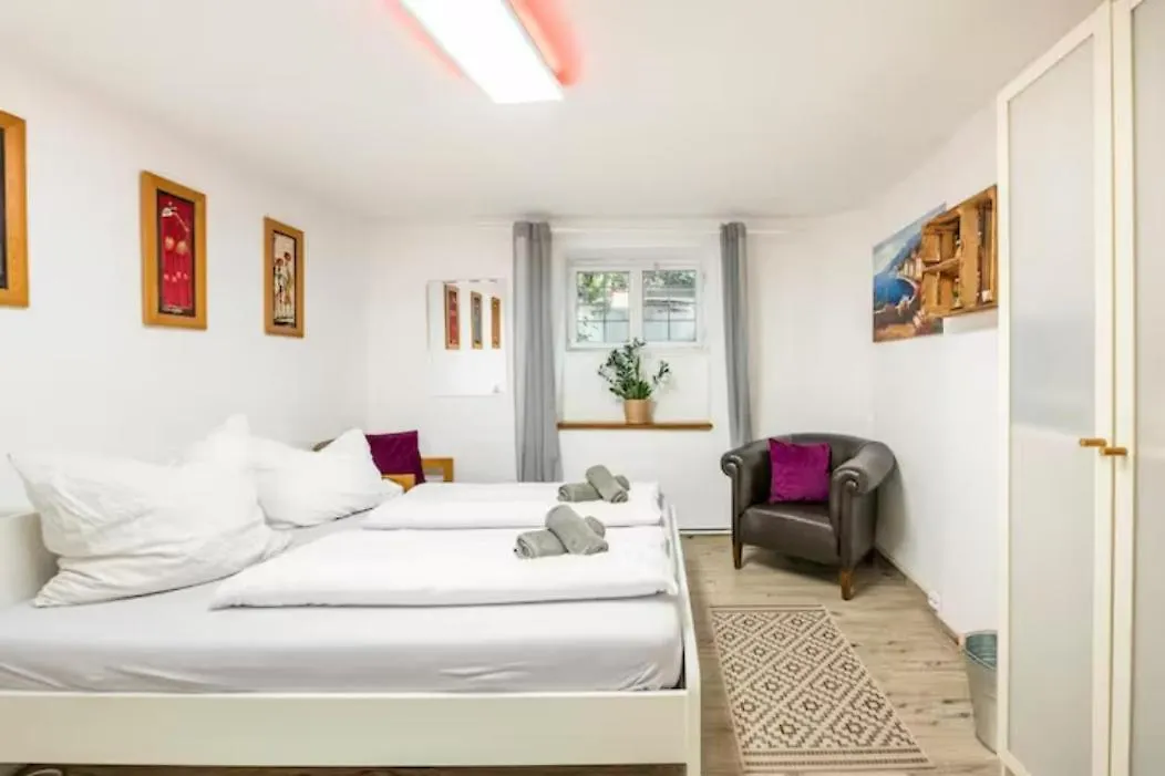 Grosszuegige 185M2-Altbauwohnung In Bestlage 7Zimmer-2Baeder-2Kuechen-2Wcs Hamburg-Harburg