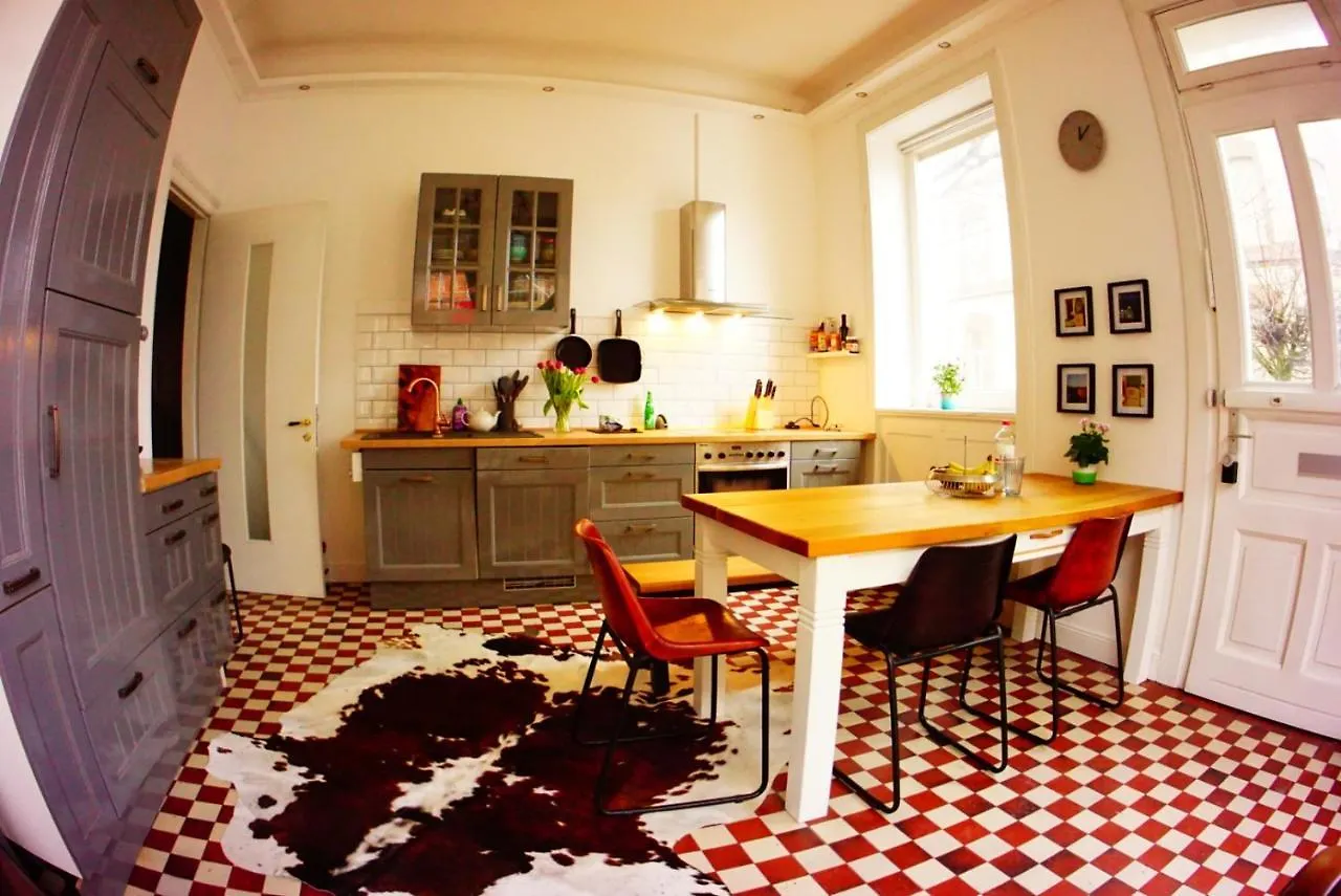 Grosszuegige 185M2-Altbauwohnung In Bestlage 7Zimmer-2Baeder-2Kuechen-2Wcs Hamburg