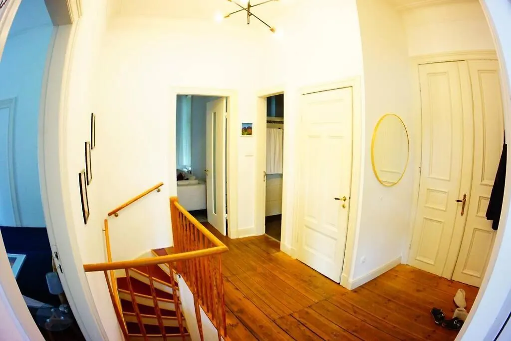 Grosszuegige 185M2-Altbauwohnung In Bestlage 7Zimmer-2Baeder-2Kuechen-2Wcs Hamburg 0*,  Germany