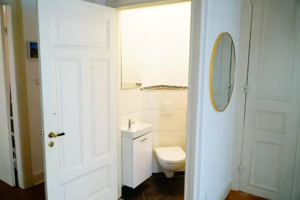 Apartment Grosszuegige 185M2-Altbauwohnung In Bestlage 7Zimmer-2Baeder-2Kuechen-2Wcs Hamburg