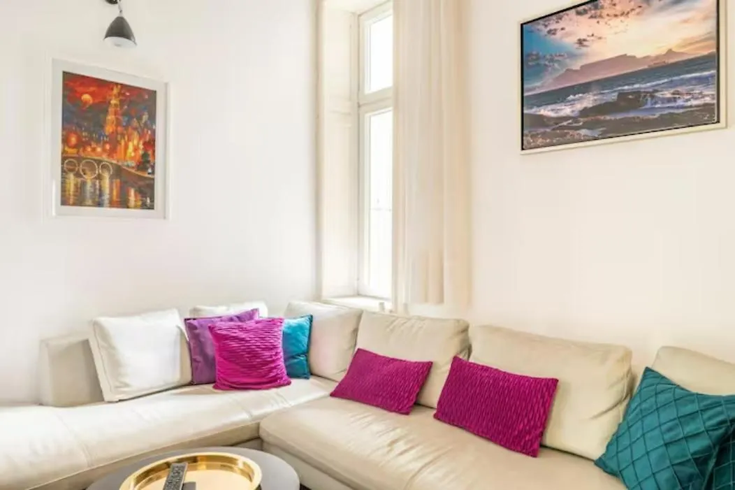 Grosszuegige 185M2-Altbauwohnung In Bestlage 7Zimmer-2Baeder-2Kuechen-2Wcs Hamburg 0*,  Germany