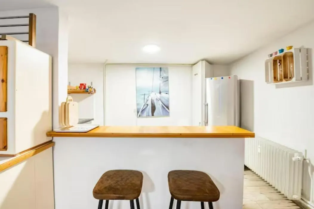 Apartment Grosszuegige 185M2-Altbauwohnung In Bestlage 7Zimmer-2Baeder-2Kuechen-2Wcs Hamburg Germany
