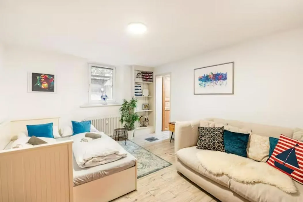 Grosszuegige 185M2-Altbauwohnung In Bestlage 7Zimmer-2Baeder-2Kuechen-2Wcs Hamburg 0*,